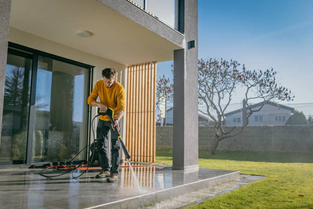 Best Animal Enclosure Cleaning  in Edmonds, WA